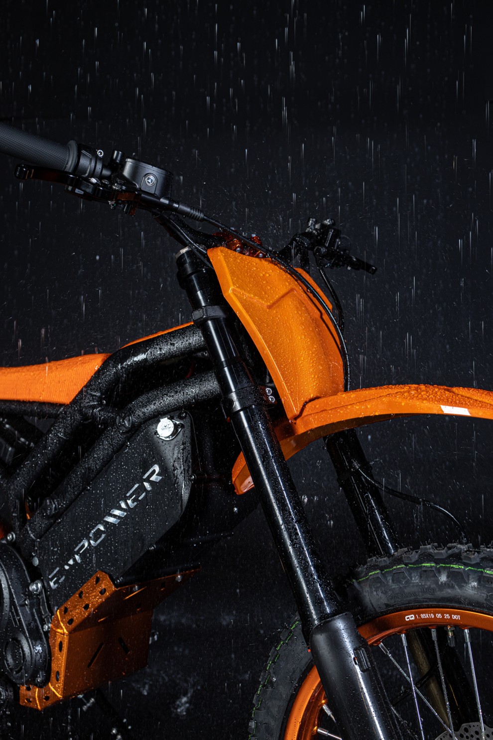 SkyLeap in the rain — front detail